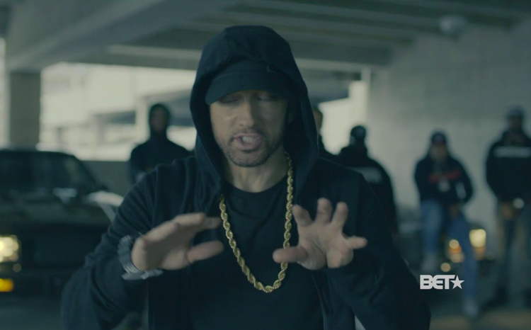 Eminem’s freestyle diss of Trump achieves legendary status overnight  Read more: http://caribbeanfever.com/profiles/blogs/eminem-s-freestyle-diss-of-trump-achieves-legendary